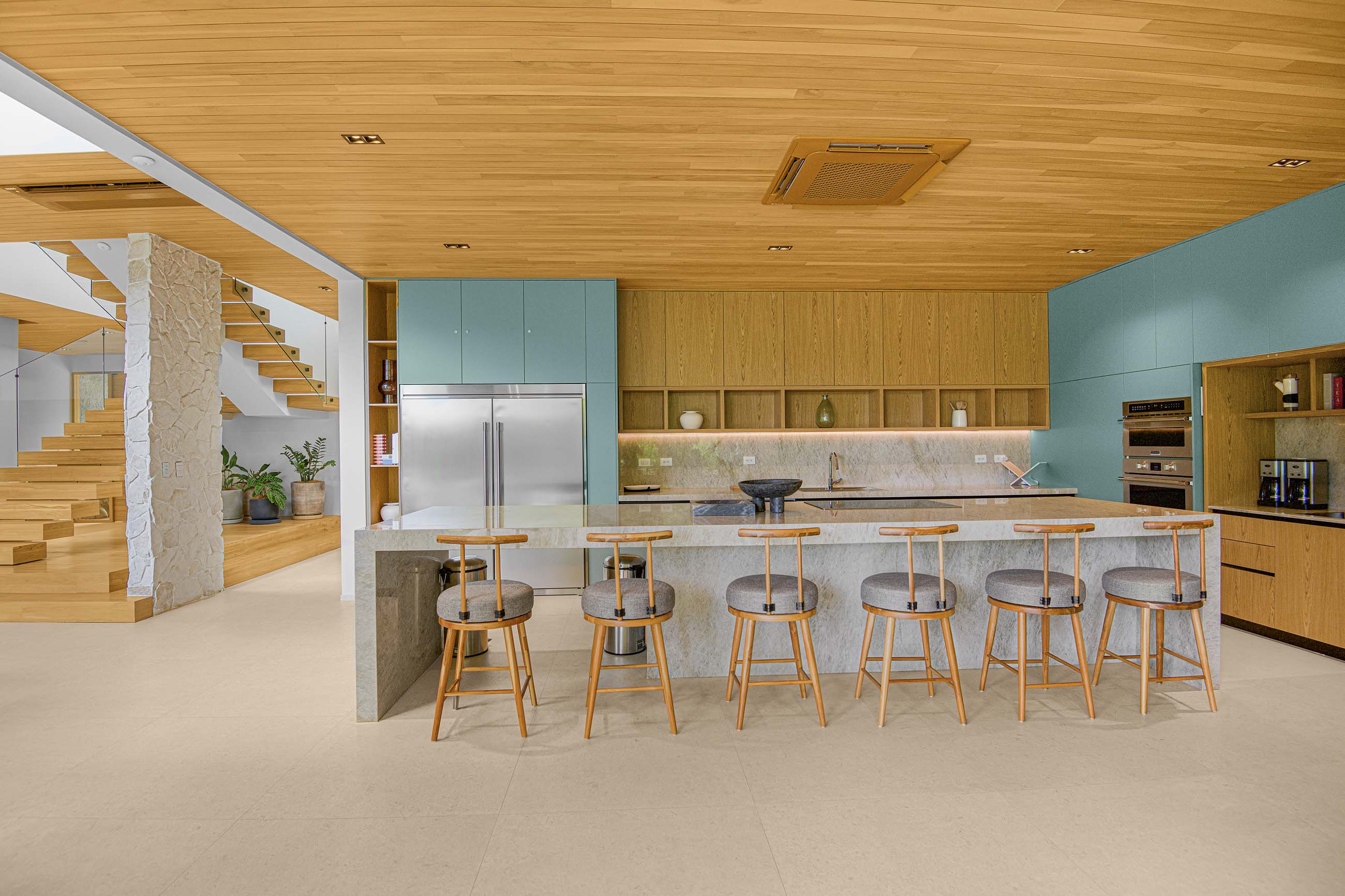 Kitchen — 6 / 13